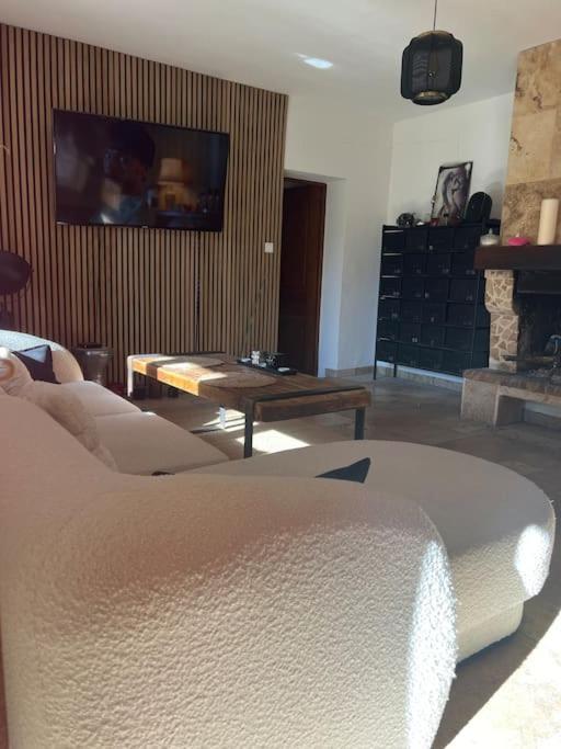 Evenos Villa Au Coeur De La Provence מראה חיצוני תמונה